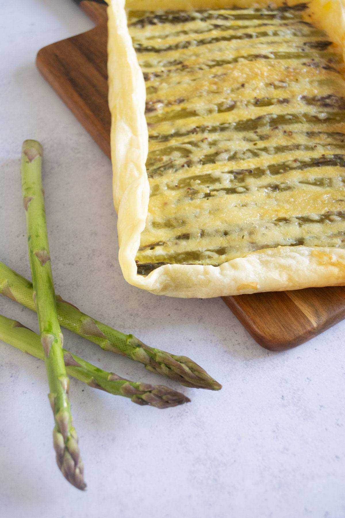 Tarte aux asperges vertes : une recette printanière